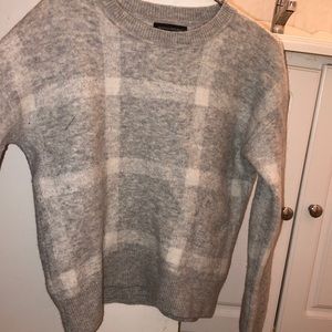 BANANA REPUBLIC: Gray wool checked sweater